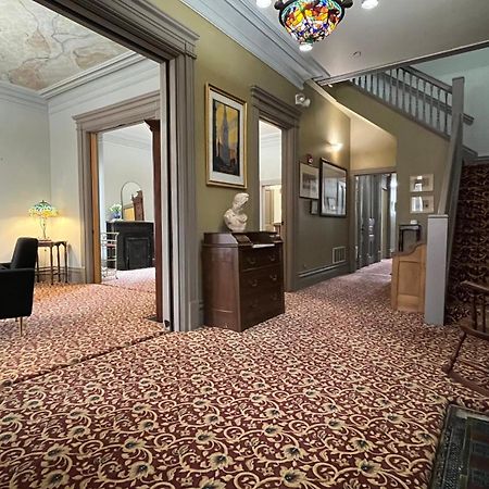 Stone Gables Inn คลีฟแลนด์ ภายนอก รูปภาพ
